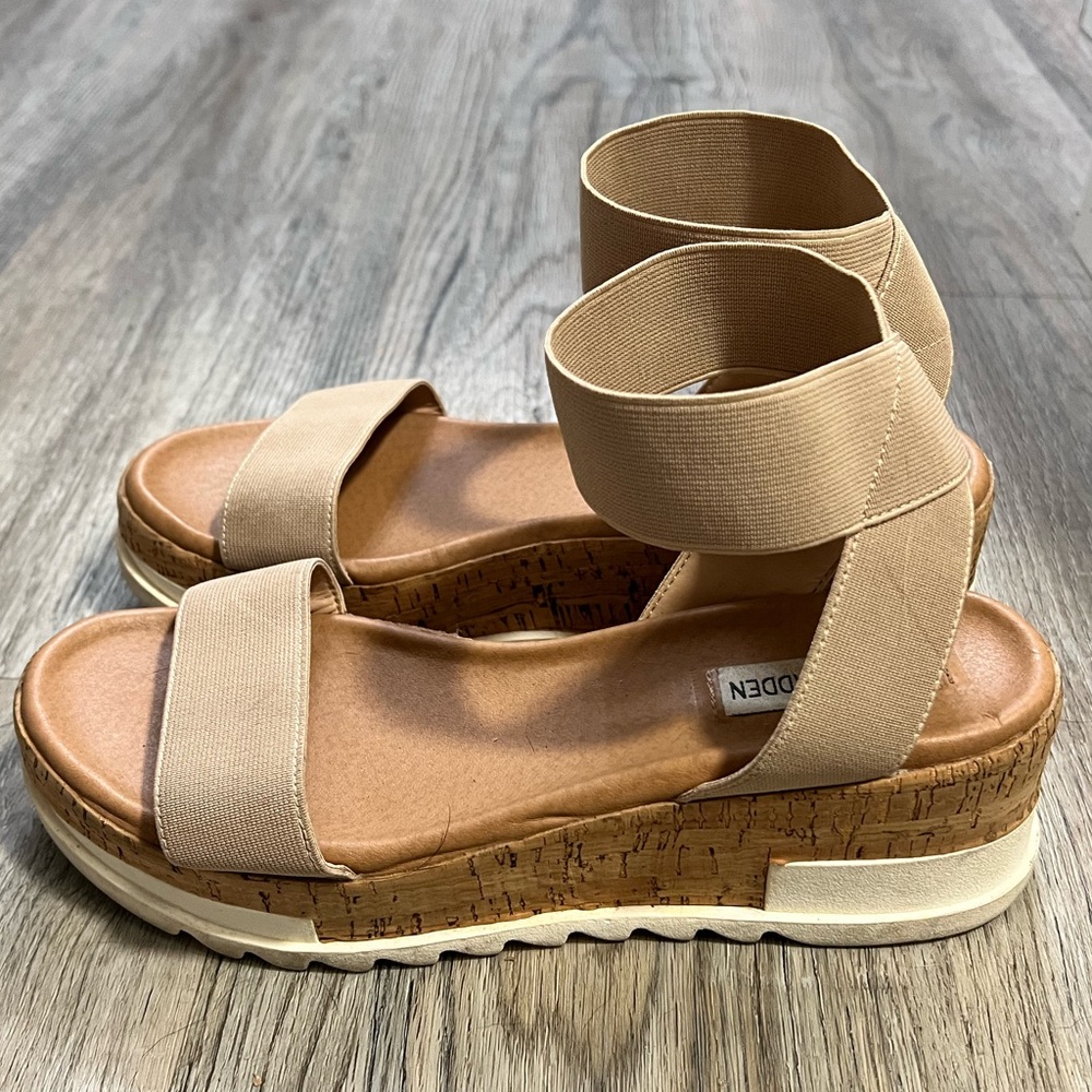 Steve Madden Tan Platform Sandals